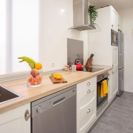 Sustraia - Local Rentss Apartment